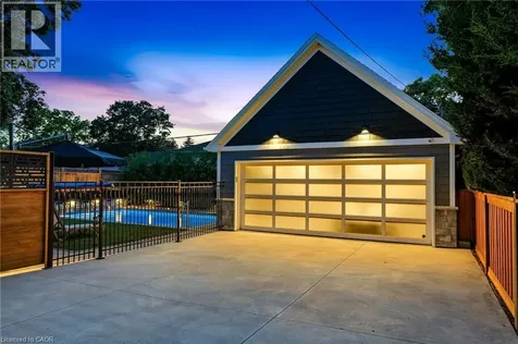 2113 Courtland Drive Burlington ON L7R 1R7