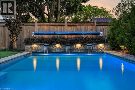 2113 Courtland Drive Burlington ON L7R 1R7