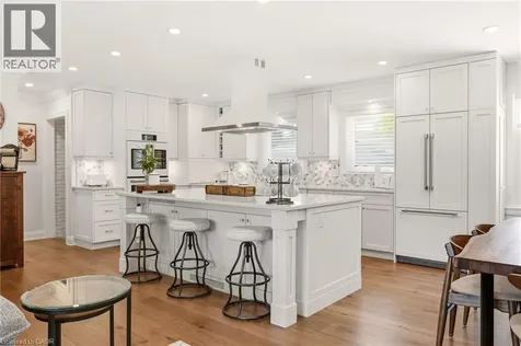 2113 Courtland Drive Burlington ON L7R 1R7
