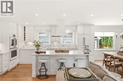 2113 Courtland Drive Burlington ON L7R 1R7