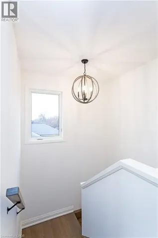29 Dana Drive Hamilton ON L9A 3H7