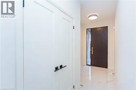 29 Dana Drive Hamilton ON L9A 3H7