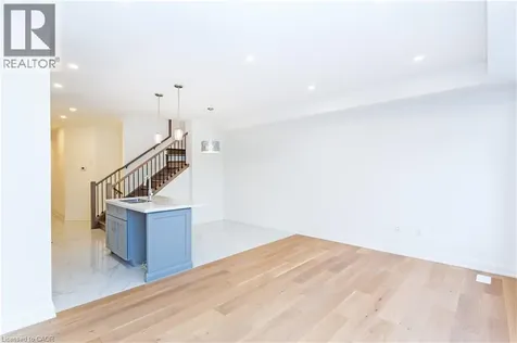 29 Dana Drive Hamilton ON L9A 3H7