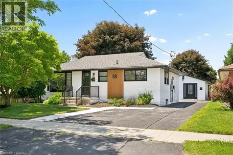 88 Woodhaven Road Kitchener ON N2C 1V1