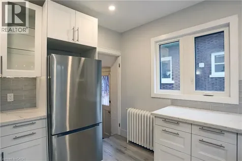 5 Betzner Avenue North Kitchener ON N2H 3B6