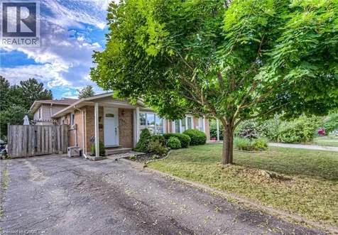 483 Kingscourt Drive Waterloo ON N2K 2X9