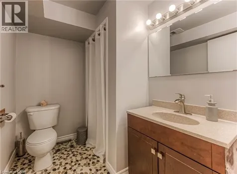 483 Kingscourt Drive Waterloo ON N2K 2X9