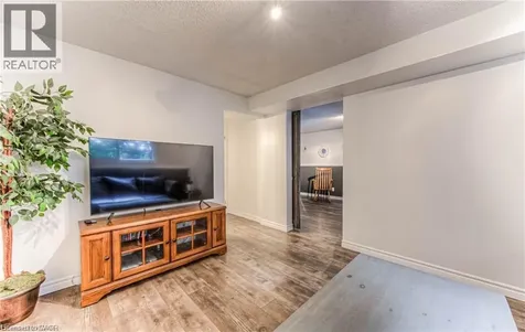483 Kingscourt Drive Waterloo ON N2K 2X9