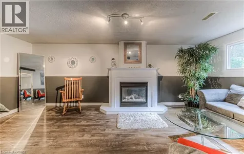 483 Kingscourt Drive Waterloo ON N2K 2X9
