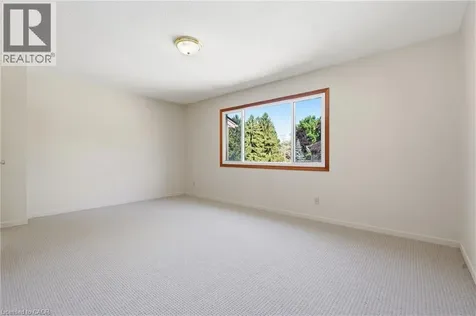 15 Green Valley Drive Kitchener ON N2P 1K7