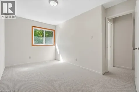 15 Green Valley Drive Kitchener ON N2P 1K7