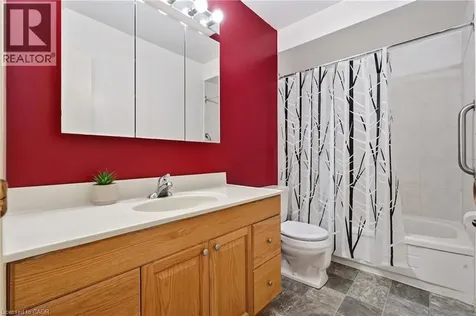 15 Green Valley Drive Kitchener ON N2P 1K7