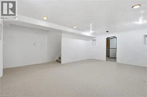 15 Green Valley Drive Kitchener ON N2P 1K7