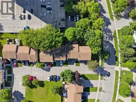 15 Green Valley Drive Kitchener ON N2P 1K7