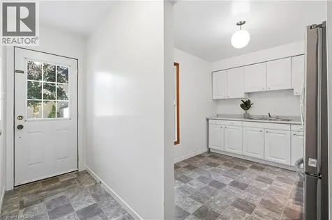 15 Green Valley Drive Kitchener ON N2P 1K7