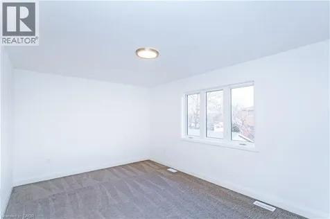 29 Dana Drive Hamilton ON L9A 3H7