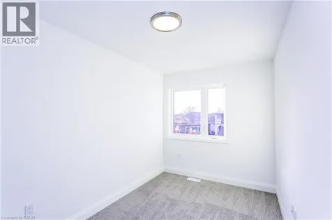 29 Dana Drive Hamilton ON L9A 3H7