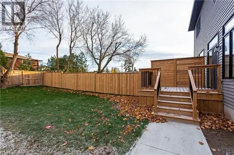 29 Dana Drive Hamilton ON L9A 3H7