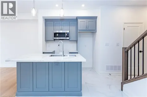 29 Dana Drive Hamilton ON L9A 3H7
