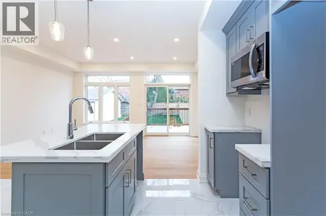 29 Dana Drive Hamilton ON L9A 3H7