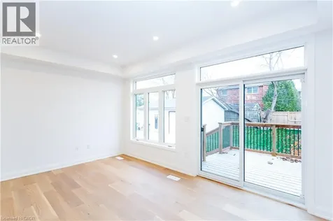 29 Dana Drive Hamilton ON L9A 3H7