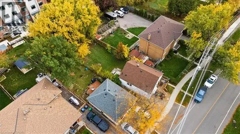 1097 Enola Avenue Mississauga ON L5G 4B1