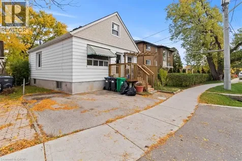 1097 Enola Avenue Mississauga ON L5G 4B1