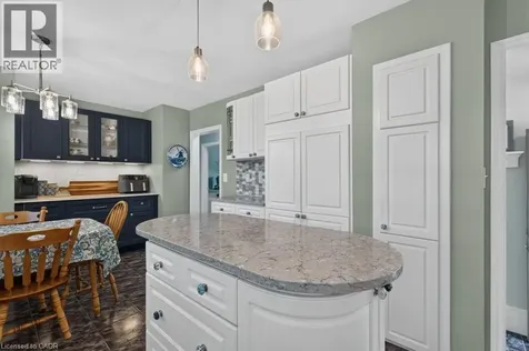 15 Roxanne Drive St. Catharines ON L2M 3G8