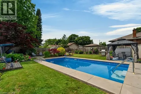 15 Roxanne Drive St. Catharines ON L2M 3G8