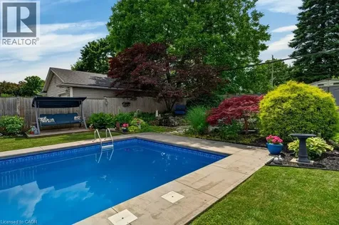 15 Roxanne Drive St. Catharines ON L2M 3G8