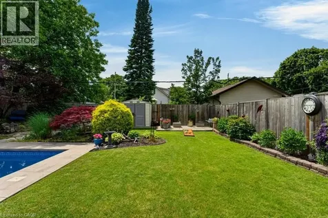 15 Roxanne Drive St. Catharines ON L2M 3G8