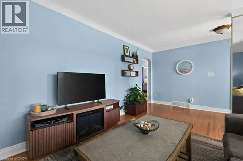 15 Roxanne Drive St. Catharines ON L2M 3G8
