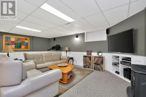 99 Peel Street Penetanguishene ON L9M 1C3