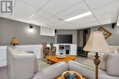 99 Peel Street Penetanguishene ON L9M 1C3