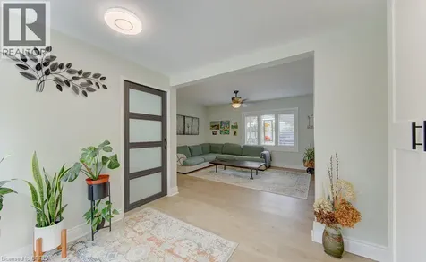17 Amelia Street Paris ON N3L 1Z4