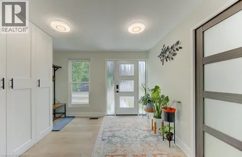 17 Amelia Street Paris ON N3L 1Z4