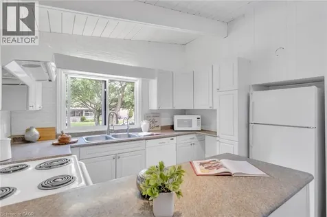 72 Massey Avenue Kitchener ON N2C 1M3