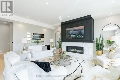 24 Grace Avenue Orillia ON L3V 2K2