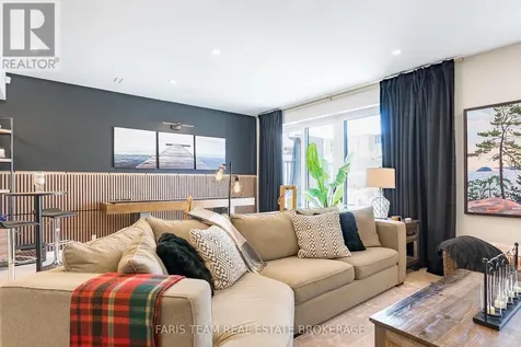 24 Grace Avenue Orillia ON L3V 2K2