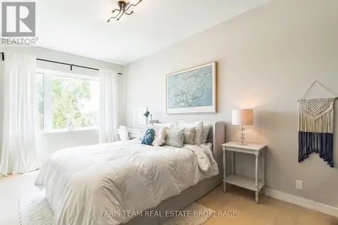 24 Grace Avenue Orillia ON L3V 2K2