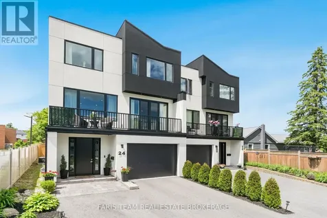 24 Grace Avenue Orillia ON L3V 2K2