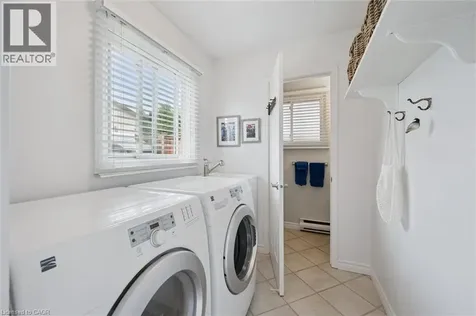 10 Radcliffe Drive Kitchener ON N2E 2H3