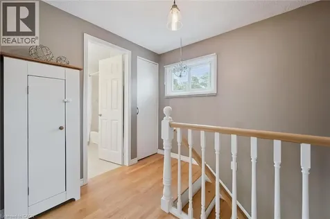 10 Radcliffe Drive Kitchener ON N2E 2H3