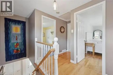 10 Radcliffe Drive Kitchener ON N2E 2H3
