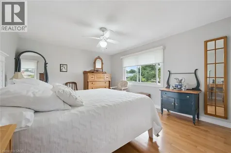 10 Radcliffe Drive Kitchener ON N2E 2H3