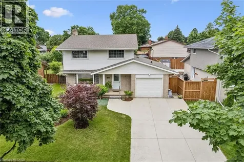 10 Radcliffe Drive Kitchener ON N2E 2H3