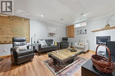 10 Radcliffe Drive Kitchener ON N2E 2H3