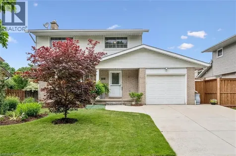 10 Radcliffe Drive Kitchener ON N2E 2H3