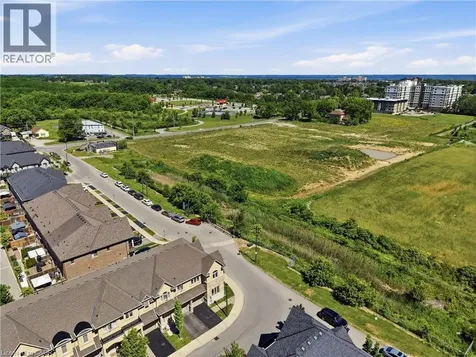 104 Sonoma Valley Crescent Hamilton ON L9B 0J3