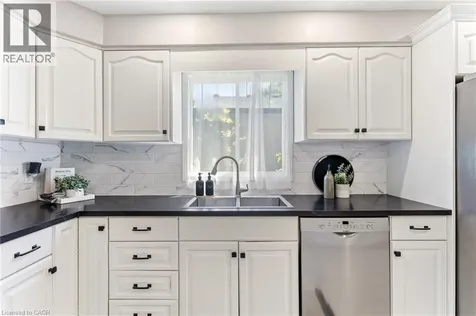 4512 Cedarbrook Lane Beamsville ON L3J 0B2